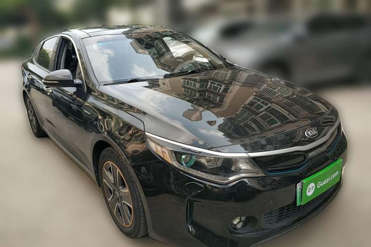 Used Kia K5 New Energy 2018 2.0L ZhiZun Edition Front Right 45 Deg