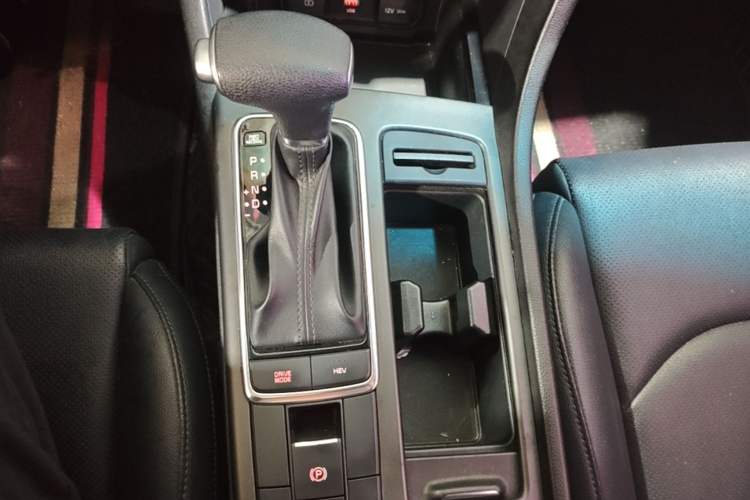 Used Kia K5 New Energy 2018 2.0L Smart Enjoyment Version Gear Lever