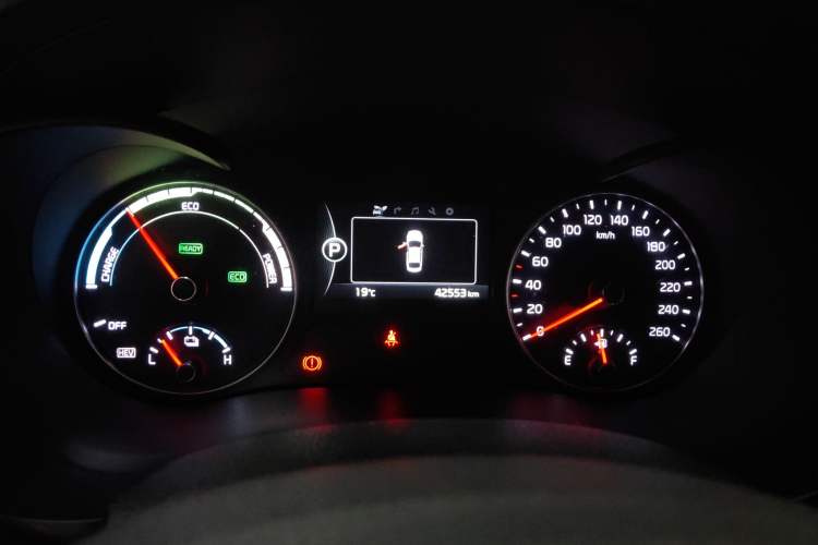 Used Kia K5 New Energy 2018 2.0L ZhiZun Edition Instrument Cluster