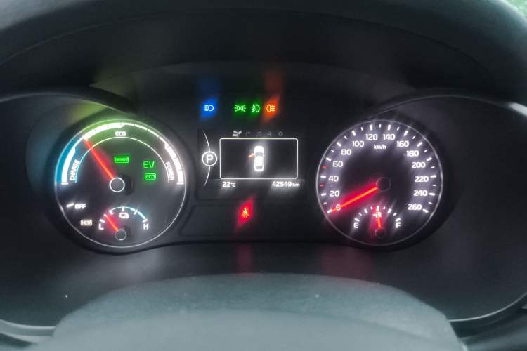 Used Kia K5 New Energy 2018 2.0L ZhiZun Edition Instrument Cluster