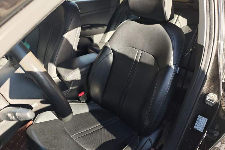Used Kia K5 New Energy 2018 2.0L Smart Enjoyment Version Left Front Seat