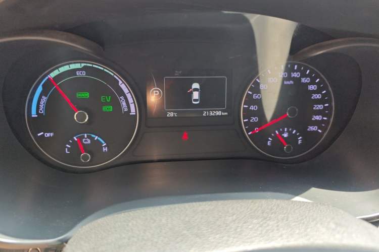 Used Kia K5 New Energy 2018 2.0L Smart Enjoyment Version Odometer Close Up