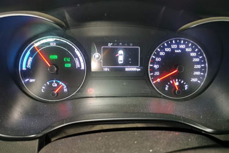 Used Kia K5 New Energy 2018 2.0L Smart Enjoyment Version Odometer Close Up