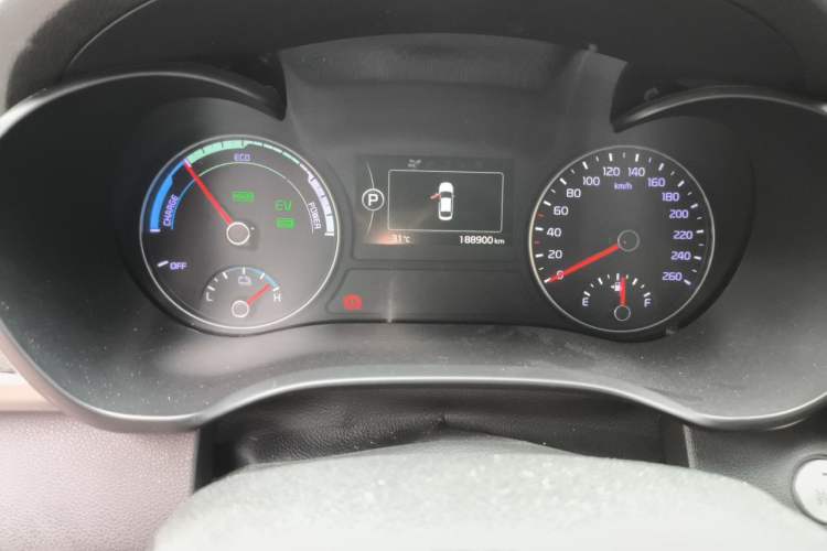 Used Kia K5 New Energy 2018 2.0L Smart Enjoyment Version Odometer Close Up