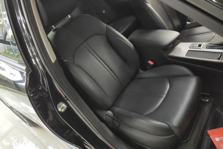 Used Kia K5 New Energy 2018 2.0L ZhiZun Edition Right Front Seat