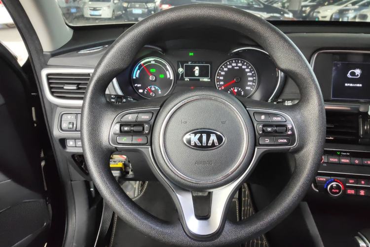 Used Kia K5 New Energy 2018 2.0L Smart Enjoyment Version Steering Wheel