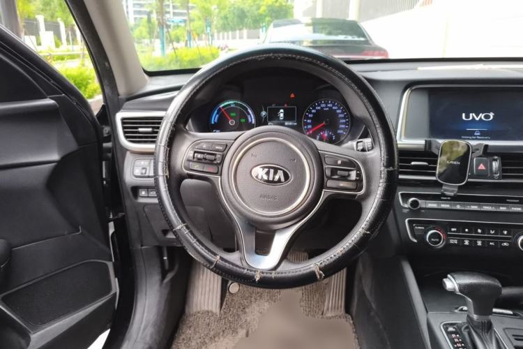 Used Kia K5 New Energy 2018 2.0L Smart Enjoyment Version Steering Wheel