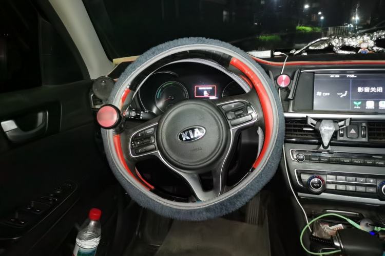 Used Kia K5 New Energy 2018 2.0L Smart Enjoyment Version Steering Wheel