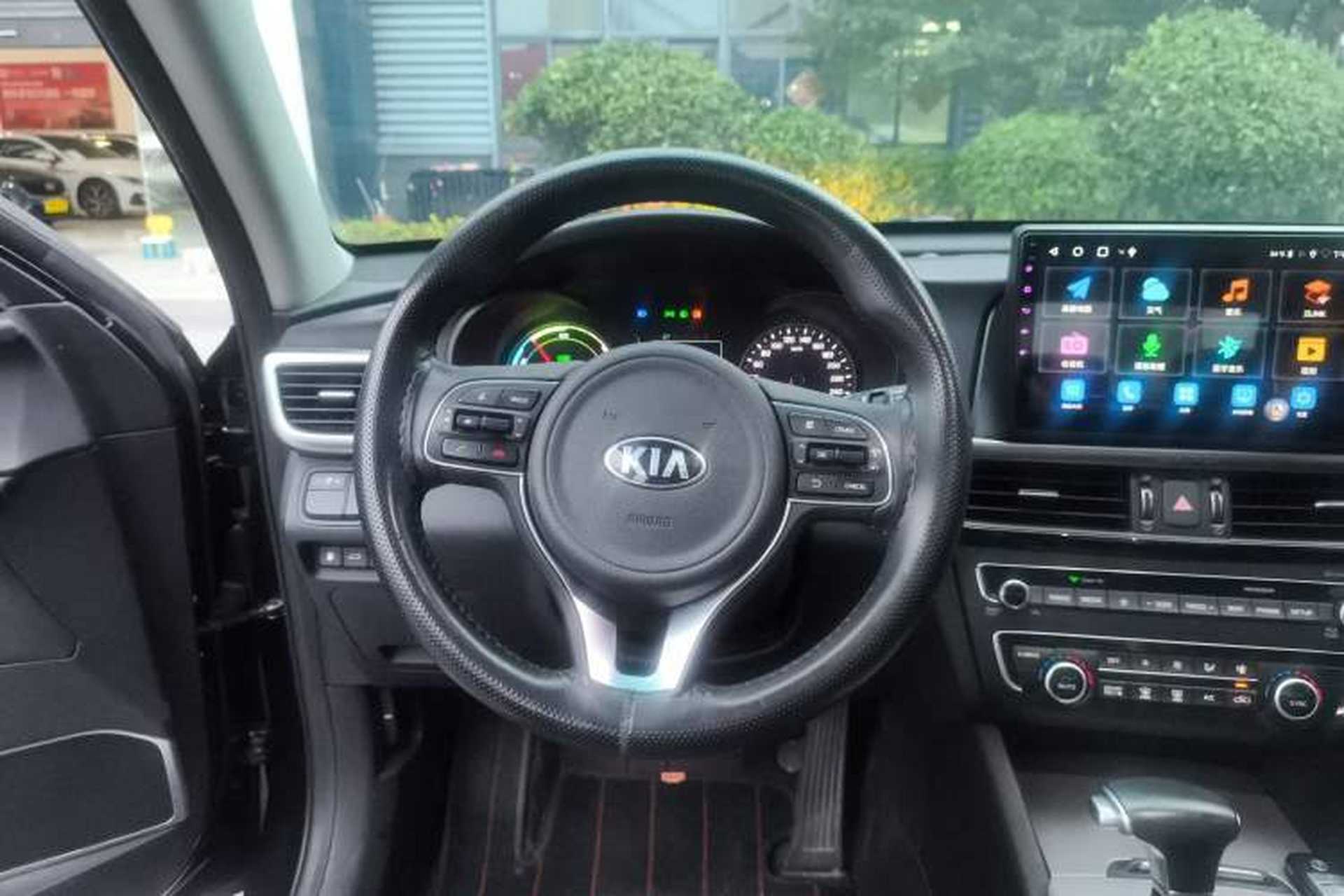 Used Kia K5 New Energy 2018 2.0L ZhiZun Edition Steering Wheel