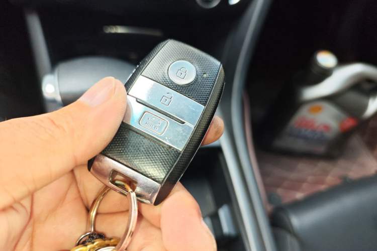 Used Kia K5 New Energy 2018 2.0L Smart Enjoyment Version Vehicle Key
