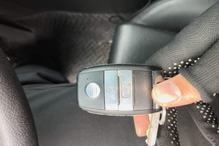 Used Kia K5 New Energy 2018 2.0L Smart Enjoyment Version Vehicle Key