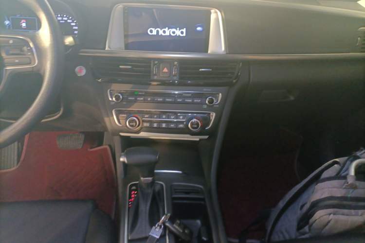 Used Kia K5 New Energy 2018 2.0L Smart Enjoyment Version Audio And AC Panel