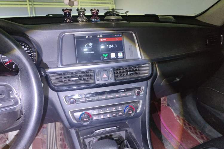 Used Kia K5 New Energy 2018 2.0L Smart Enjoyment Version Audio And AC Panel