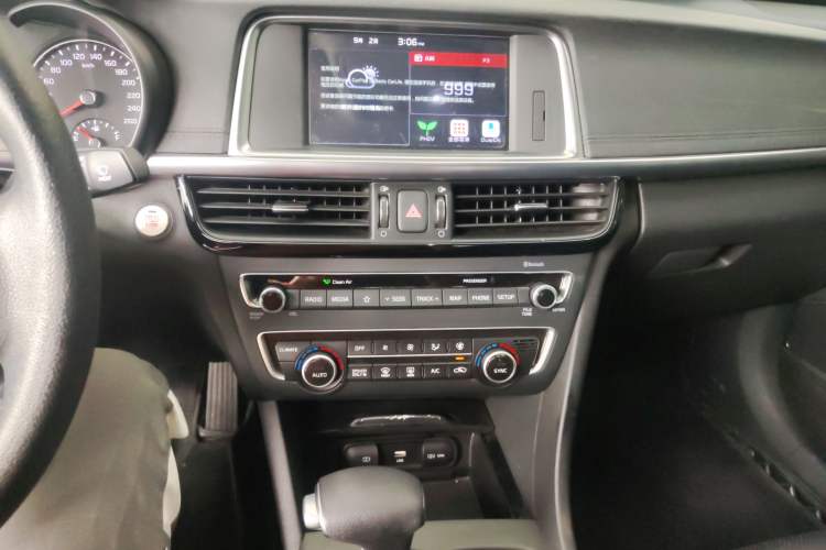 Used Kia K5 New Energy 2018 2.0L Smart Enjoyment Version Audio And AC Panel