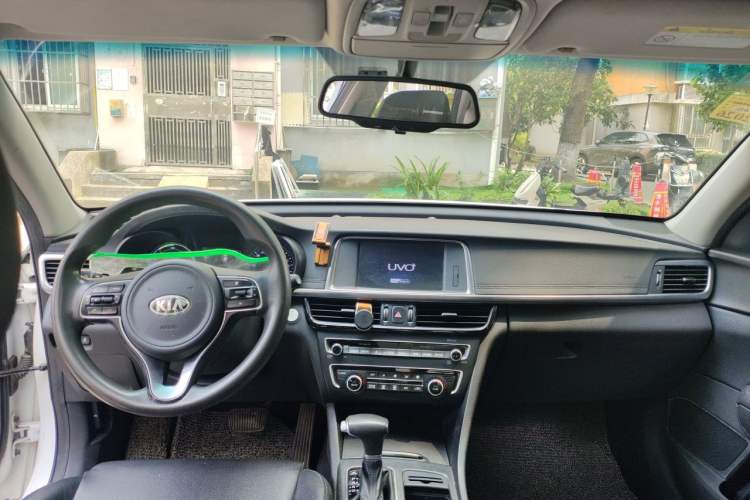 Used Kia K5 New Energy 2018 2.0L Smart Enjoyment Version Center Console