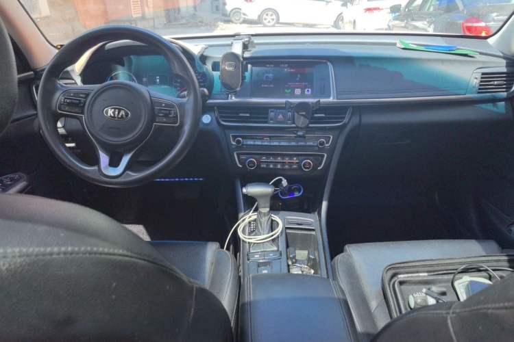 Used Kia K5 New Energy 2018 2.0L Smart Enjoyment Version Center Console