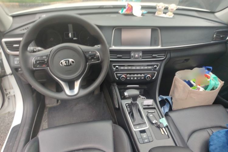 Used Kia K5 New Energy 2018 2.0L Smart Enjoyment Version Center Console