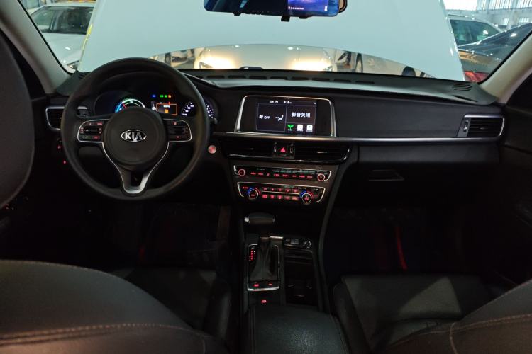 Used Kia K5 New Energy 2018 2.0L Smart Enjoyment Version Center Console