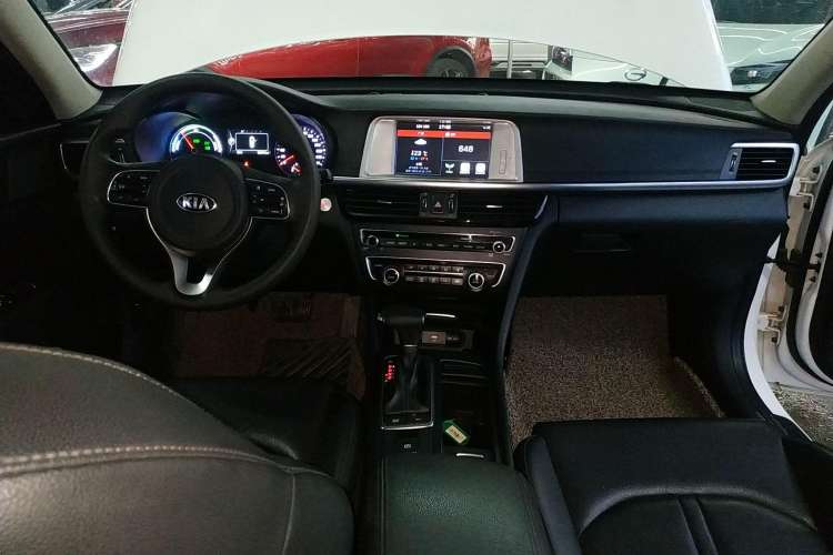 Used Kia K5 New Energy 2018 2.0L Smart Enjoyment Version Center Console