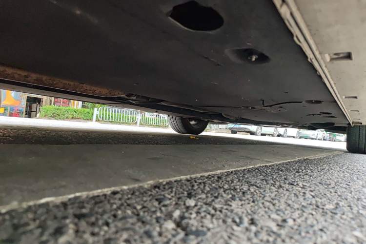Used Kia K5 New Energy 2018 2.0L ZhiZun Edition Chassis Rear Right