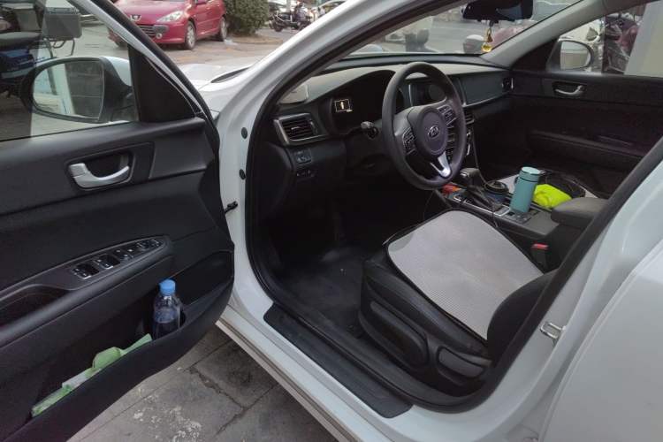 Used Kia K5 New Energy 2018 2.0L Smart Enjoyment Version Driver Seat