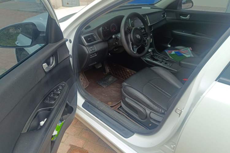 Used Kia K5 New Energy 2018 2.0L Smart Enjoyment Version Driver Seat