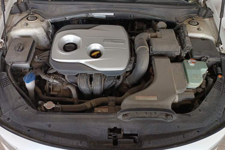 Used Kia K5 New Energy 2018 2.0L Smart Enjoyment Version Engine Bay