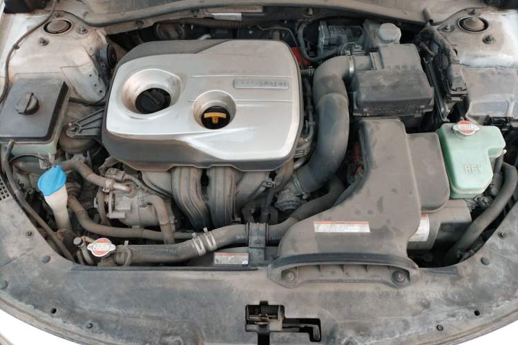 Used Kia K5 New Energy 2018 2.0L Smart Enjoyment Version Engine Bay