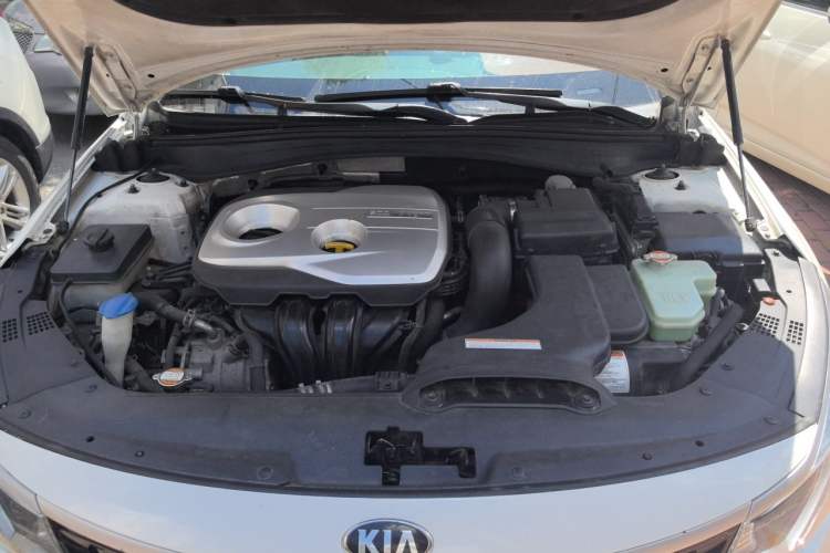 Used Kia K5 New Energy 2018 2.0L Smart Enjoyment Version Engine Bay
