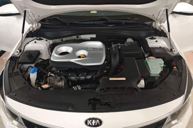 Used Kia K5 New Energy 2018 2.0L Smart Enjoyment Version Engine Bay
