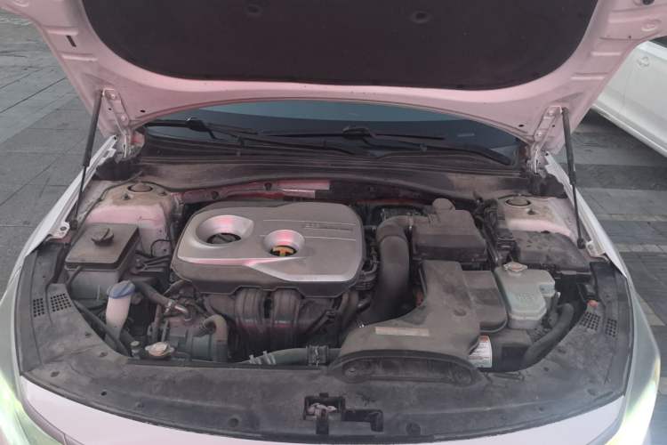Used Kia K5 New Energy 2018 2.0L Smart Enjoyment Version Engine Bay