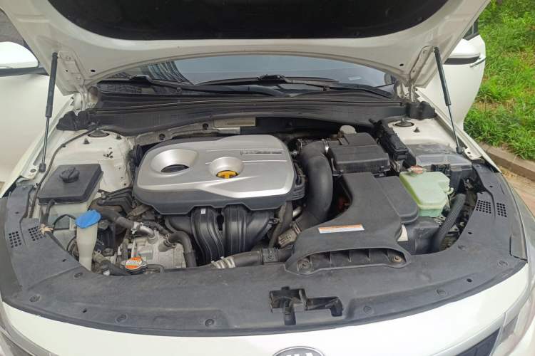 Used Kia K5 New Energy 2018 2.0L Smart Enjoyment Version Engine Bay