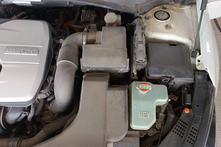 Used Kia K5 New Energy 2018 2.0L Smart Enjoyment Version Engine Bay Left
