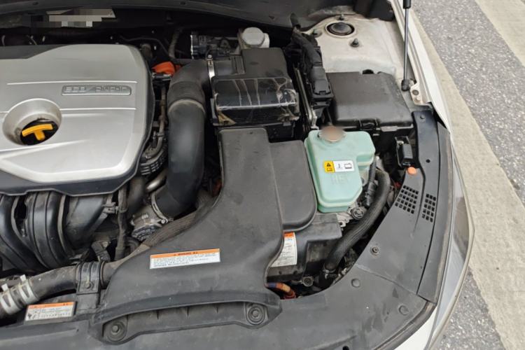 Used Kia K5 New Energy 2018 2.0L ZhiZun Edition Engine Bay Left