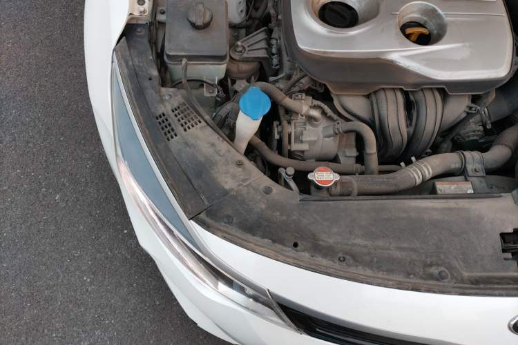Used Kia K5 New Energy 2018 2.0L Smart Enjoyment Version Engine Bay Right