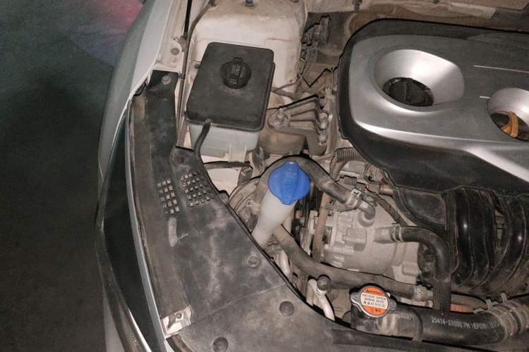 Used Kia K5 New Energy 2018 2.0L Smart Enjoyment Version Engine Bay Right