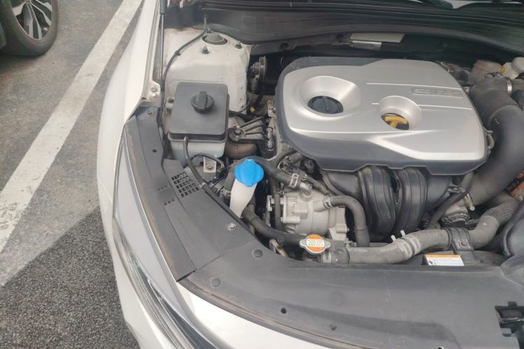 Used Kia K5 New Energy 2018 2.0L Smart Enjoyment Version Engine Bay Right