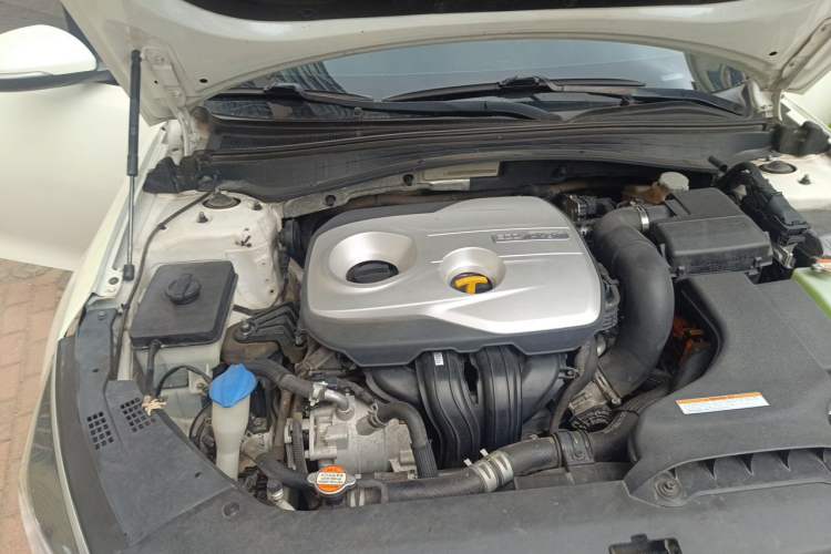 Used Kia K5 New Energy 2018 2.0L Smart Enjoyment Version Engine Bay Right