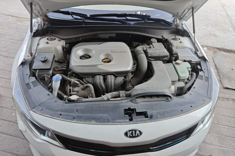 Used Kia K5 New Energy 2018 2.0L ZhiZun Edition Engine Bay