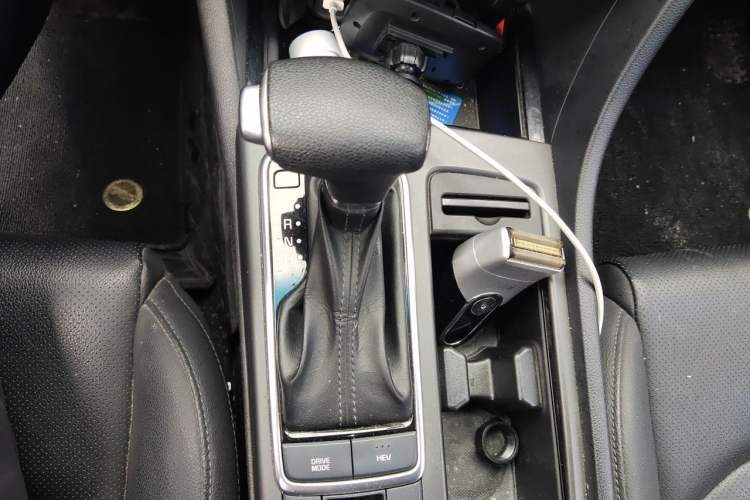 Used Kia K5 New Energy 2018 2.0L Smart Enjoyment Version Gear Lever