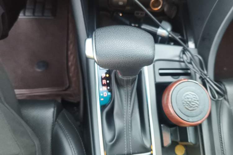 Used Kia K5 New Energy 2018 2.0L Smart Enjoyment Version Gear Lever