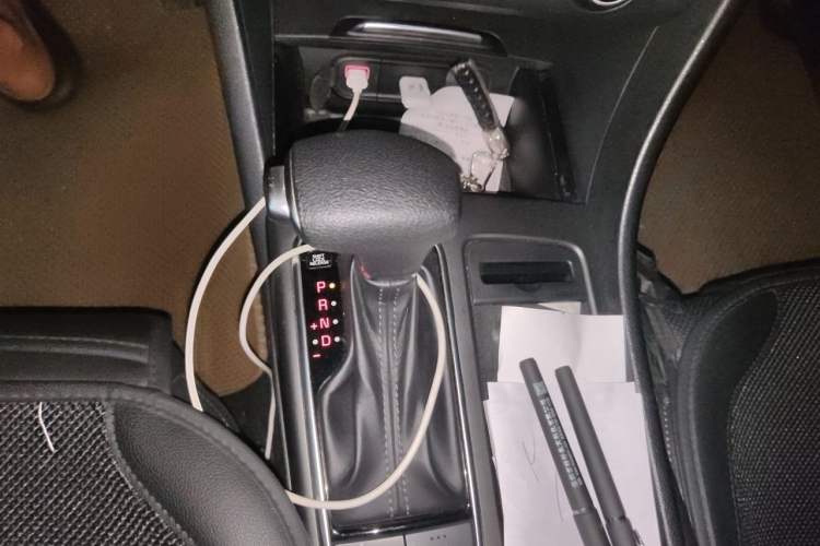 Used Kia K5 New Energy 2018 2.0L Smart Enjoyment Version Gear Lever