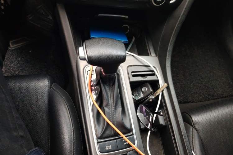 Used Kia K5 New Energy 2018 2.0L Smart Enjoyment Version Gear Lever