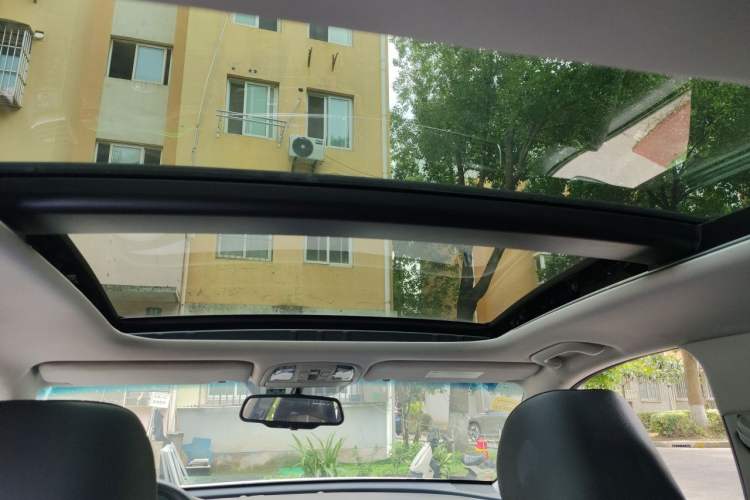 Used Kia K5 New Energy 2018 2.0L Smart Enjoyment Version Headliner