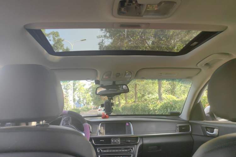Used Kia K5 New Energy 2018 2.0L Smart Enjoyment Version Headliner