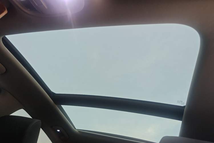 Used Kia K5 New Energy 2018 2.0L ZhiZun Edition Headliner