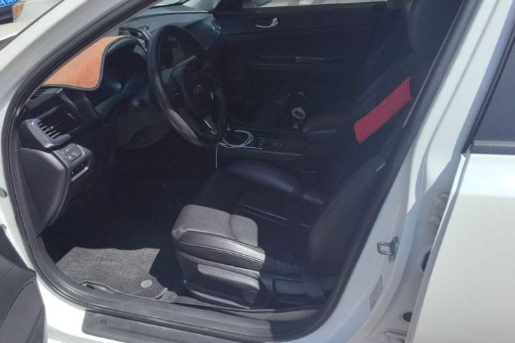 Used Kia K5 New Energy 2018 2.0L Smart Enjoyment Version Left Front Seat
