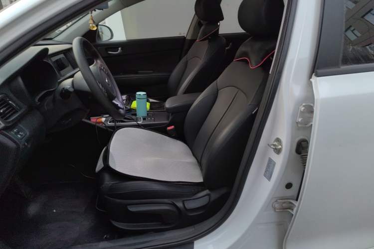 Used Kia K5 New Energy 2018 2.0L Smart Enjoyment Version Left Front Seat