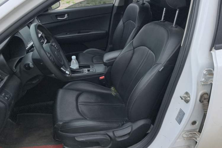 Used Kia K5 New Energy 2018 2.0L Smart Enjoyment Version Left Front Seat