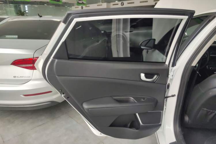 Used Kia K5 New Energy 2018 2.0L Smart Enjoyment Version Left Rear Door Interior